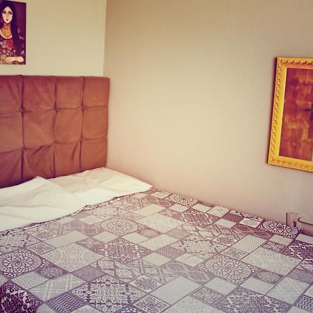 Hostel Nossa Casa ฟลอเรียนอโปลิส ภายนอก รูปภาพ