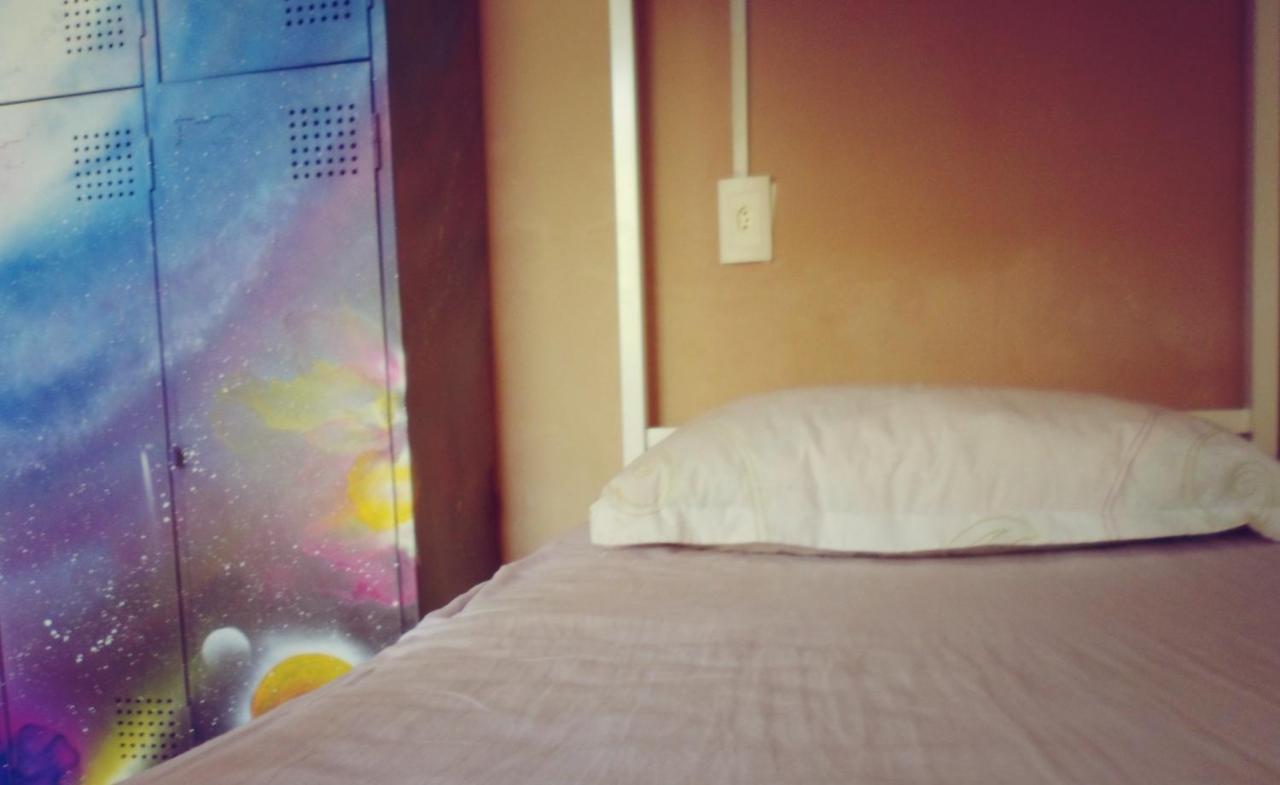 Hostel Nossa Casa ฟลอเรียนอโปลิส ภายนอก รูปภาพ