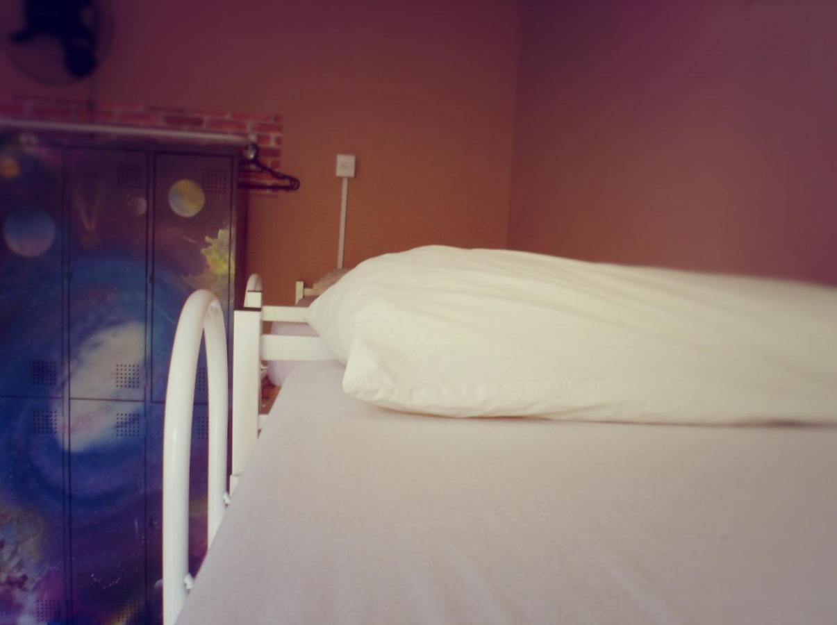 Hostel Nossa Casa ฟลอเรียนอโปลิส ภายนอก รูปภาพ