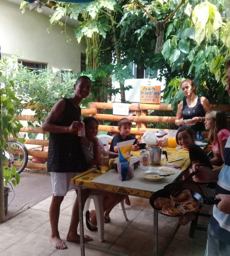 Hostel Nossa Casa ฟลอเรียนอโปลิส ภายนอก รูปภาพ