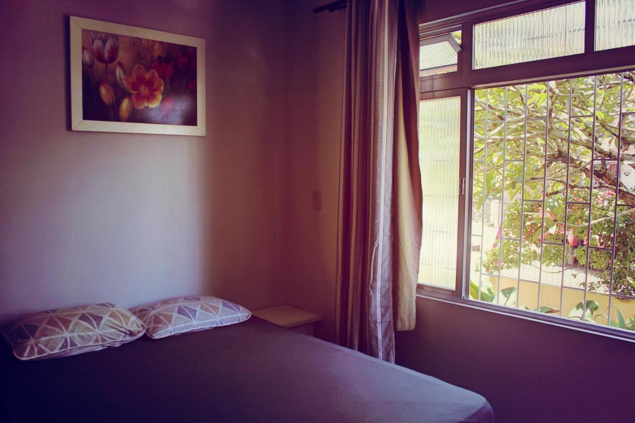 Hostel Nossa Casa ฟลอเรียนอโปลิส ภายนอก รูปภาพ